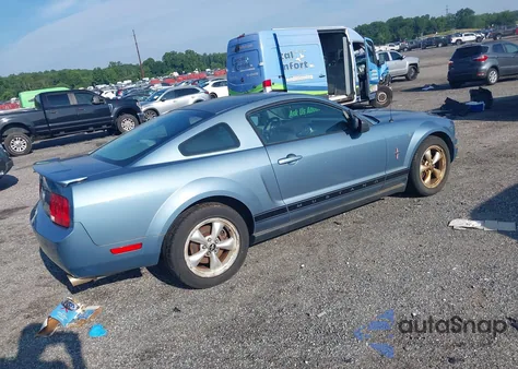 2007 Ford Mustang V6 Deluxe/V6 Premium z USA, uszkodzony, nr VIN 1ZVFT80N575197012